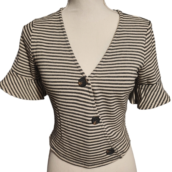 Sadie & Sage Tops - Sadie & sage‎ striped crop top